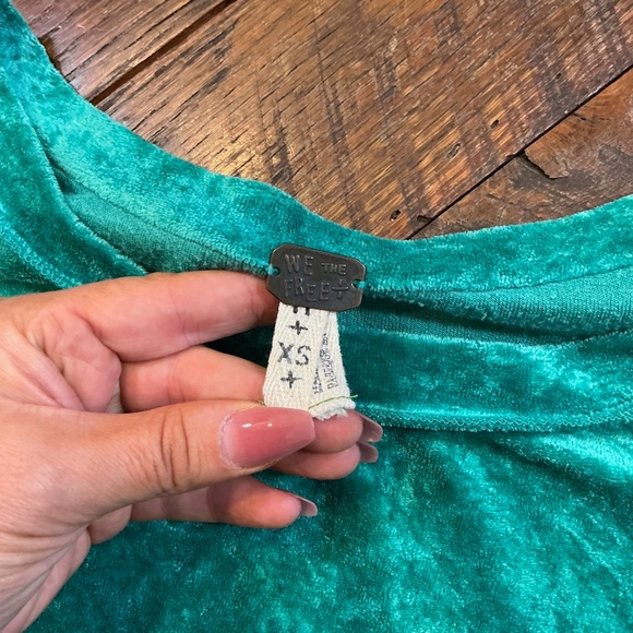 Free People We The Free Milan Crushed Velvet Pullover Women’s XS | Teal Blue - Picture 6 of 9